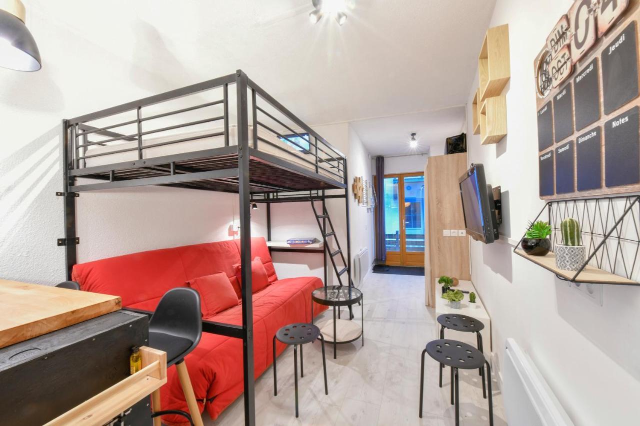 Studio Idealement Situe Cauterets Luaran gambar